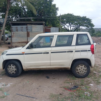 White Mahindra Bolero Bolero Neo N4 Diesel