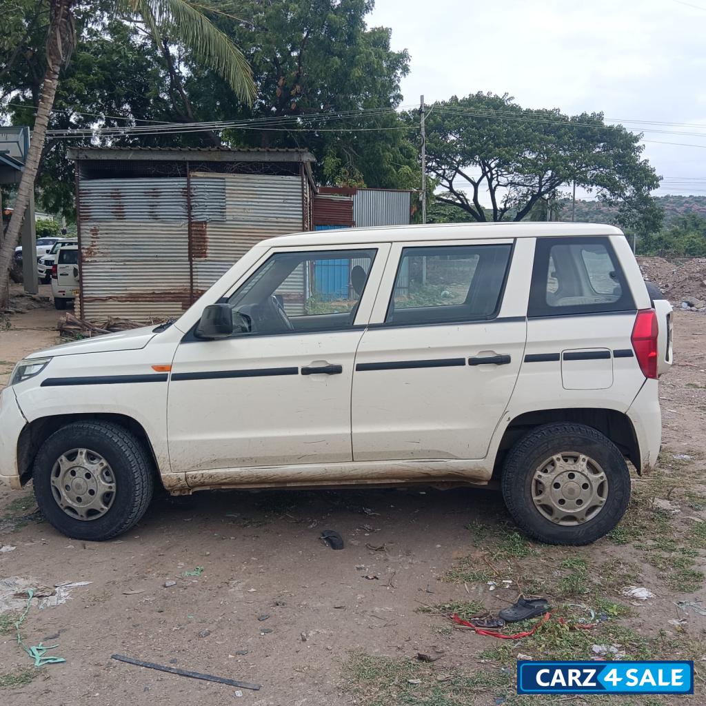 White Mahindra Bolero Bolero Neo N4 Diesel