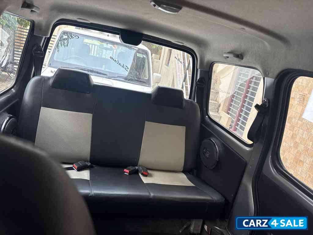Grey Maruti Suzuki Eeco 7seater Grey Maruti Suzuki Eeco 7seater