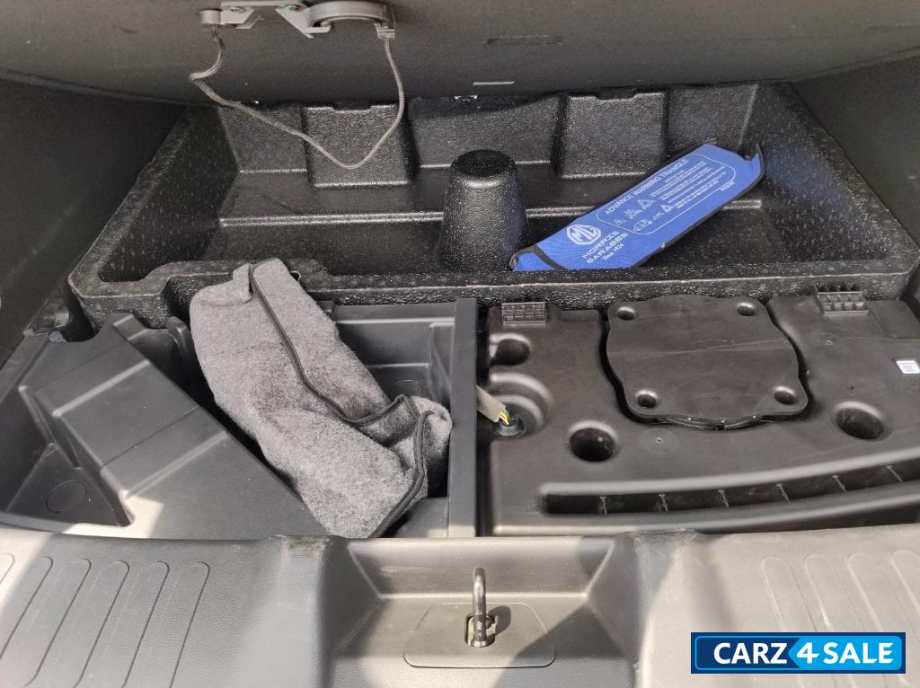 Black MG Hector Petrol Black MG Hector Petrol