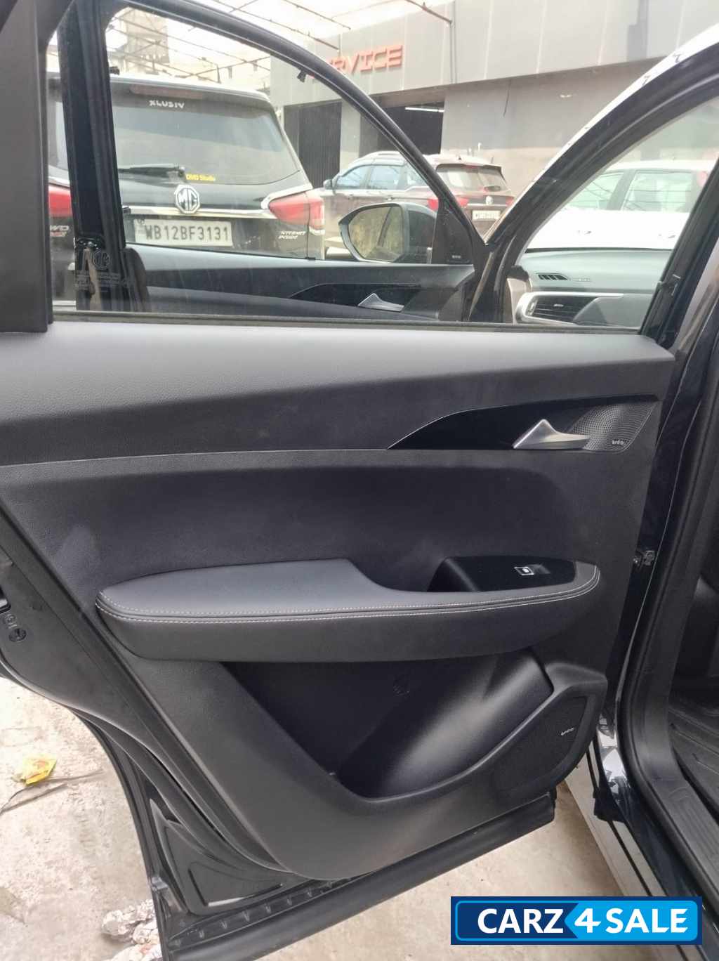 Black MG Hector Petrol Black MG Hector Petrol