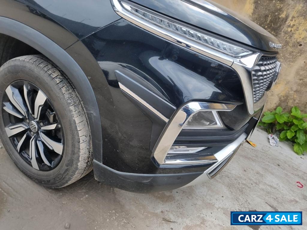 Black MG Hector Petrol Black MG Hector Petrol