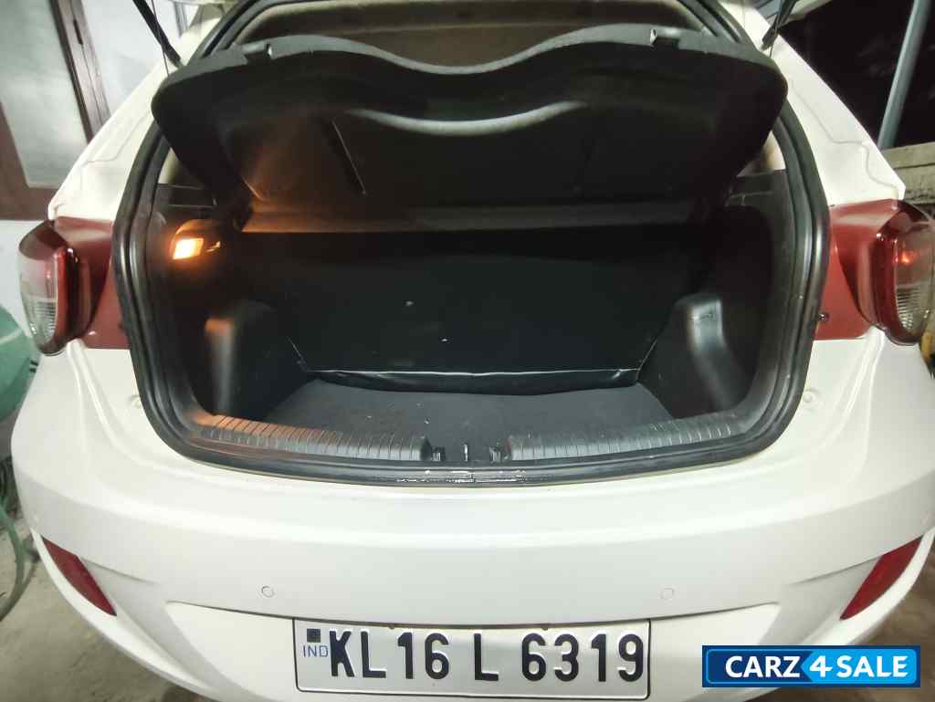 Hyundai i10 Grand I10 asta optional - petrol Hyundai i10 Grand I10 asta optional - petrol