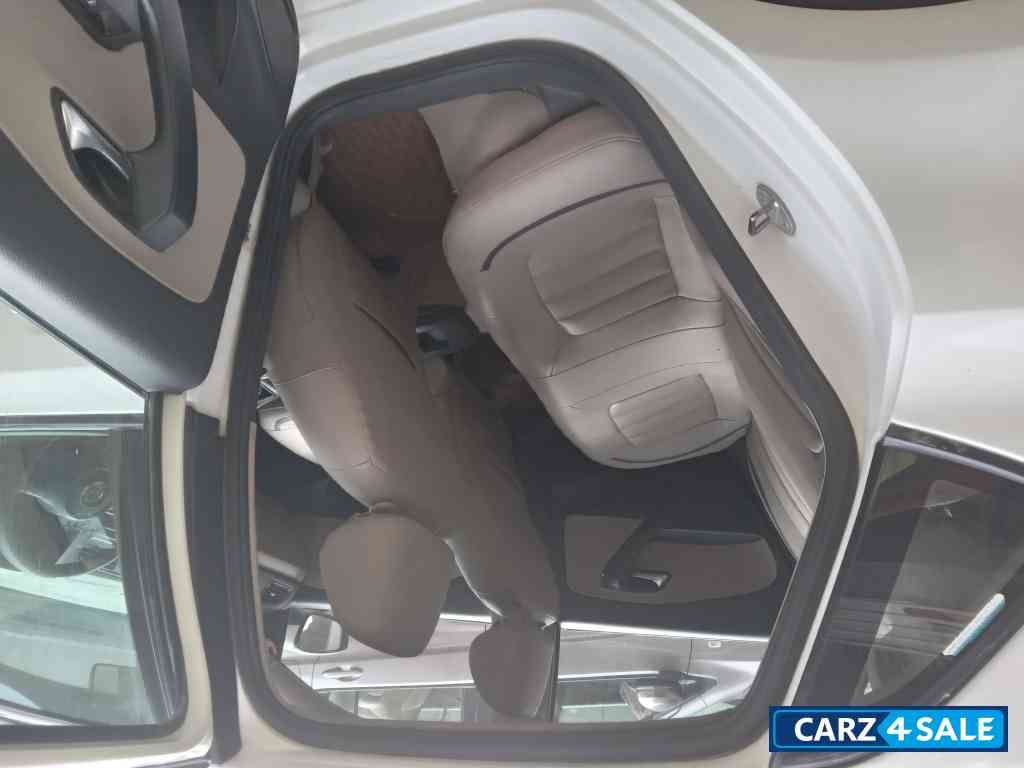 Volkswagen Polo Comfortline Petrol MT Volkswagen Polo Comfortline Petrol MT