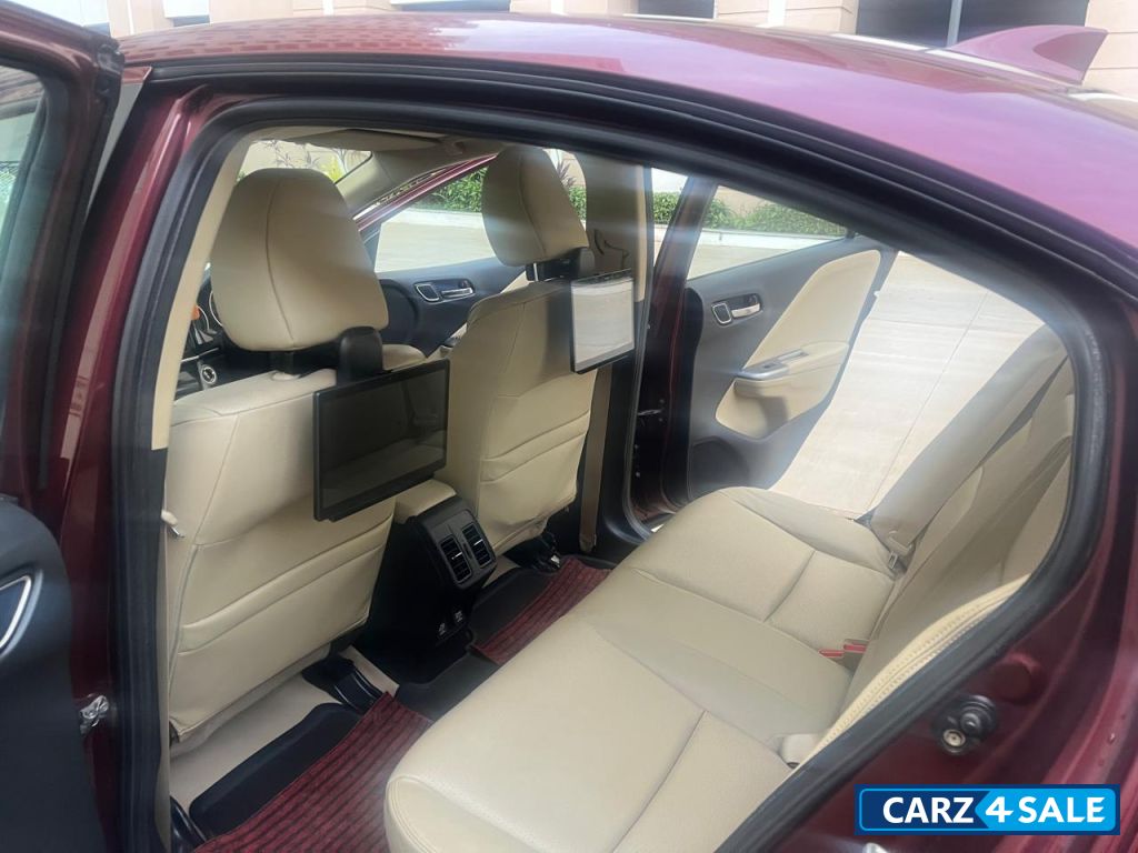Honda City honda city zx (2018)
