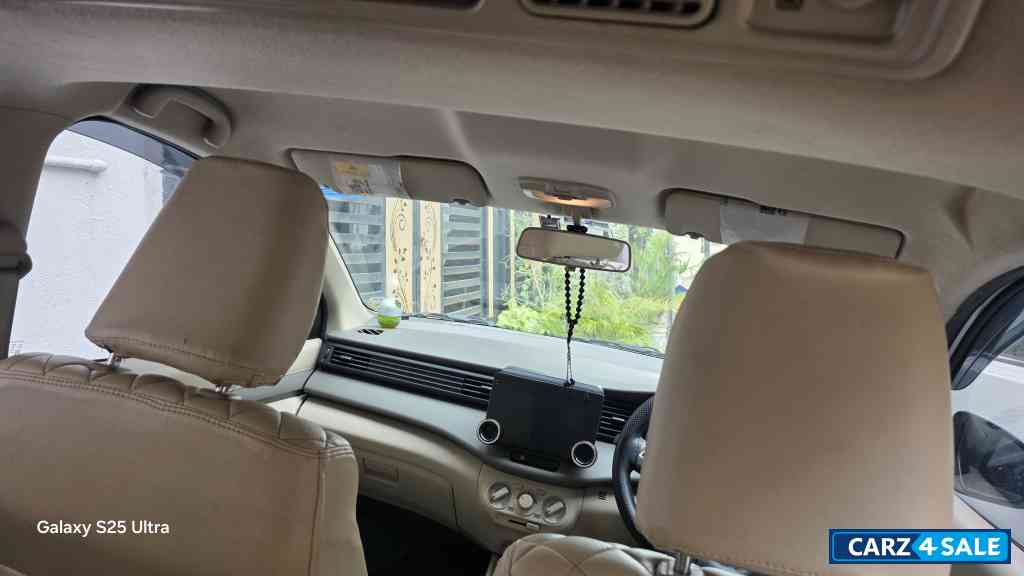 Silver Maruti Suzuki Ertiga VXI SVHS Silver Maruti Suzuki Ertiga VXI SVHS