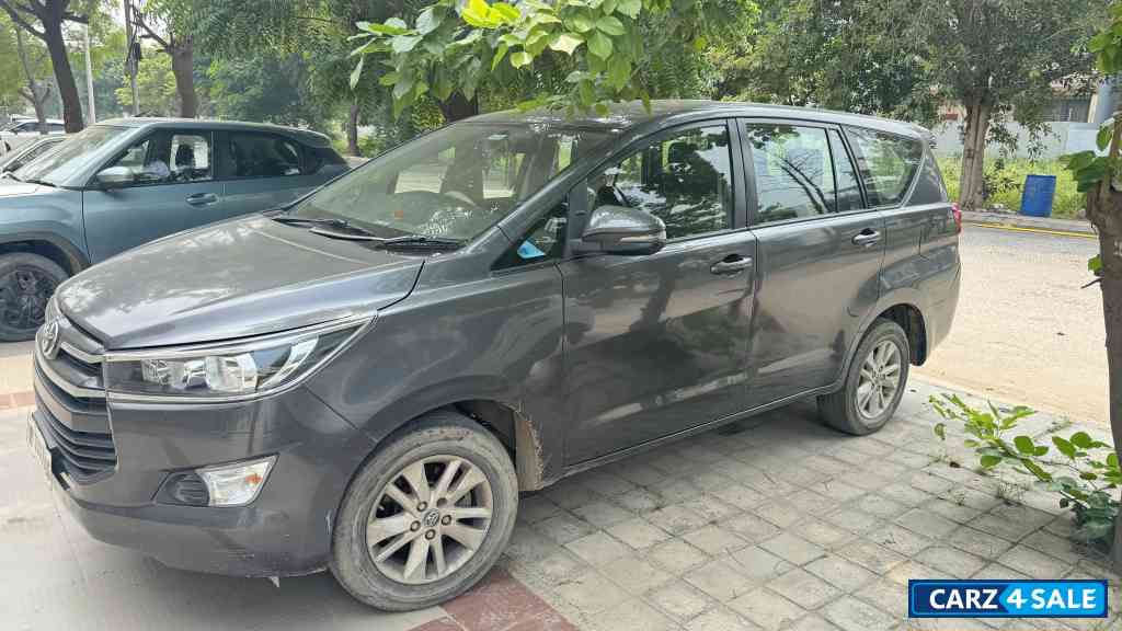 Toyota Innova Crysta