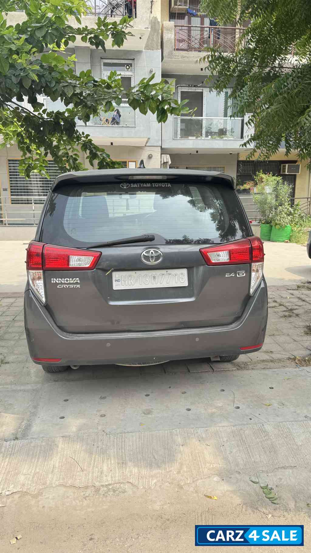 Toyota Innova Crysta