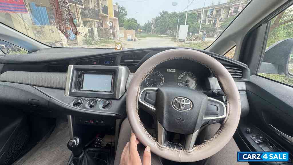 Toyota Innova Crysta