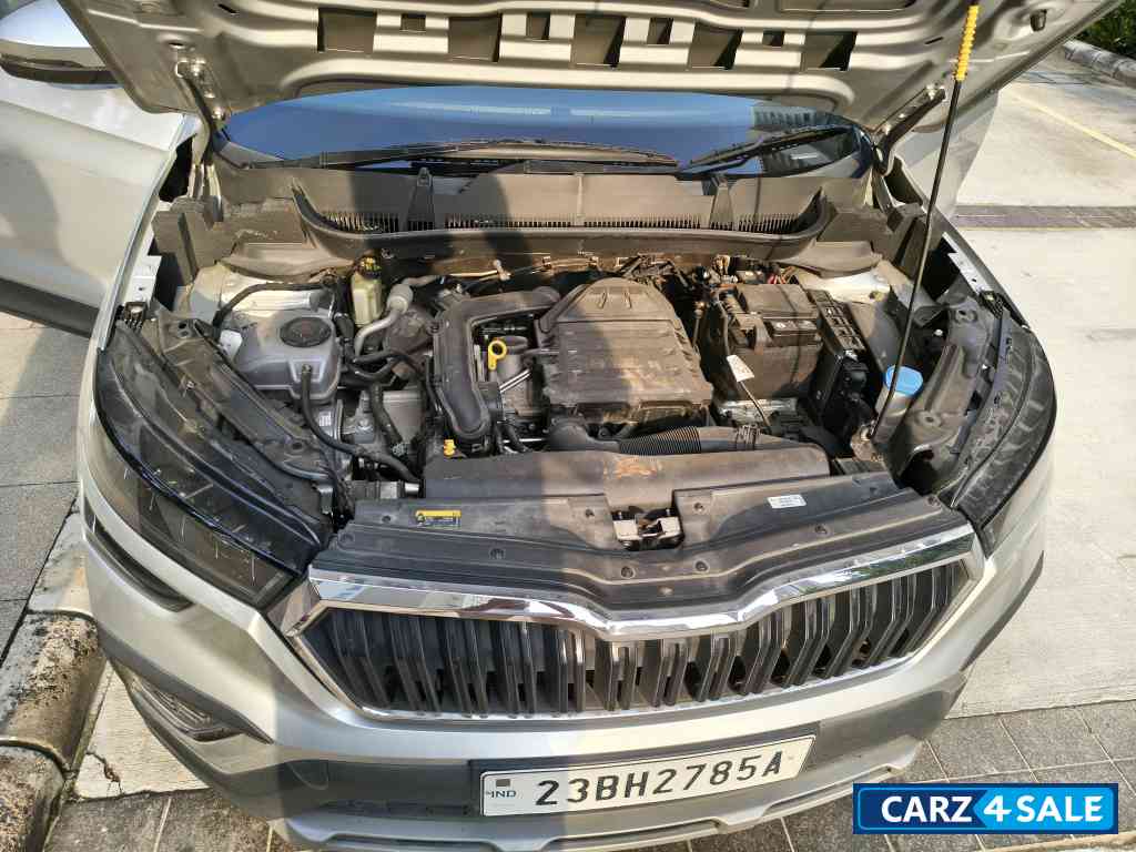 Silver Skoda Kushaq Style 1.0 automatic