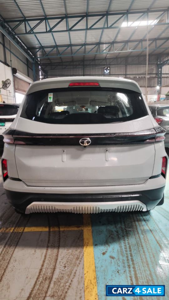 Tata Safari smart (O) Tata Safari smart (O)