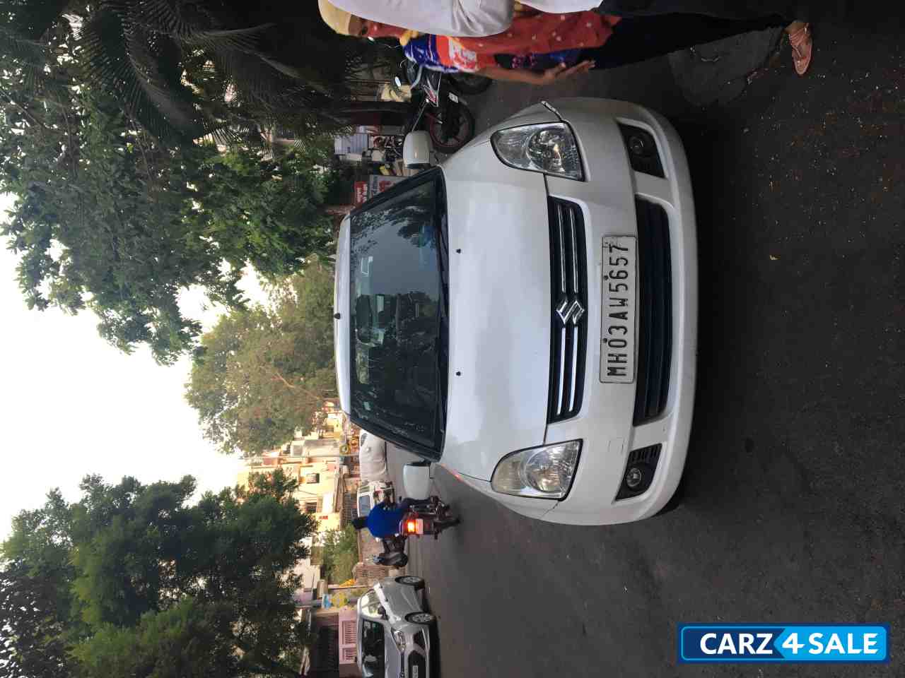 White Maruti Suzuki  Swift dzire