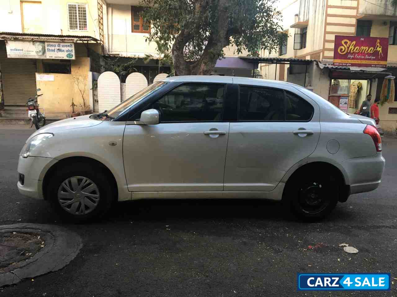 White Maruti Suzuki  Swift dzire