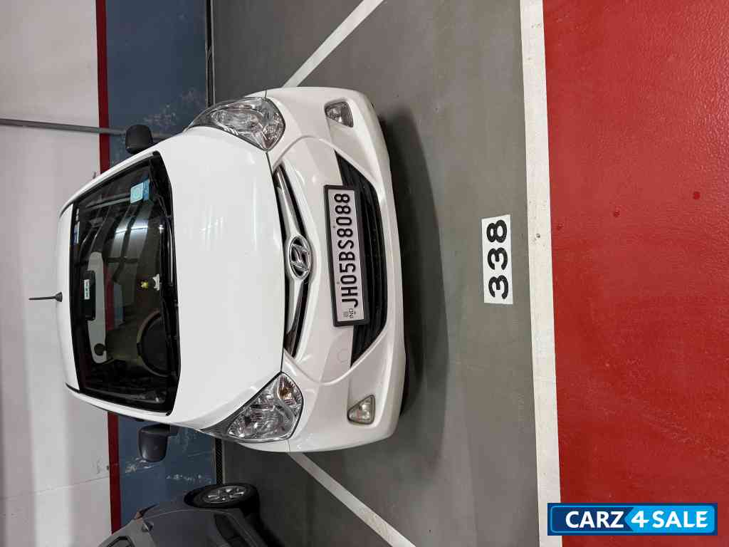 White Hyundai Eon