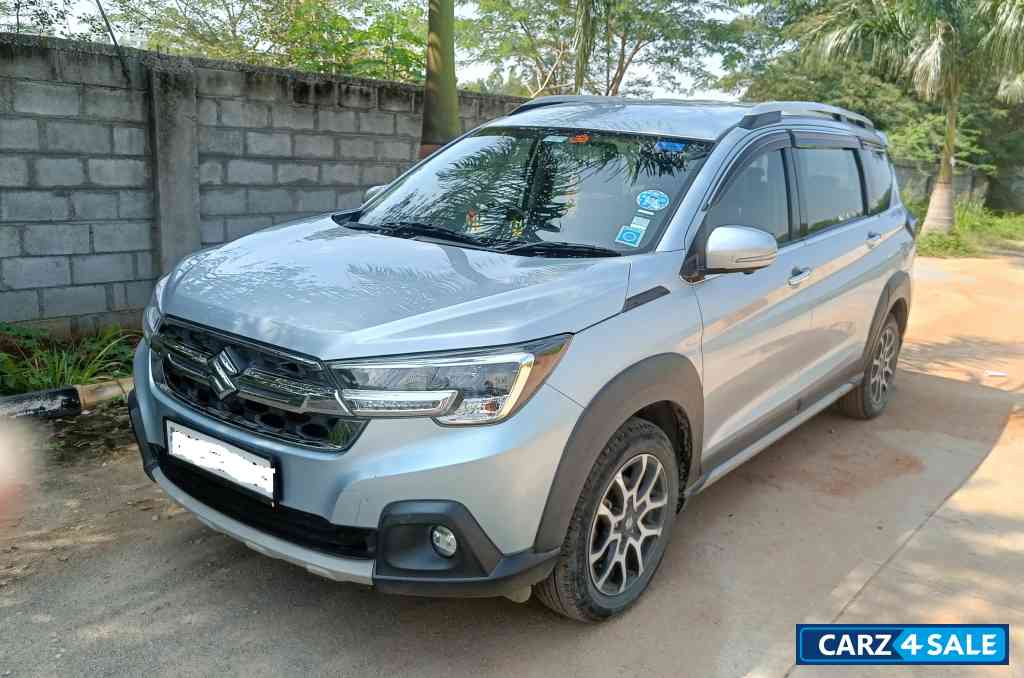 Maruti Suzuki XL6 Alpha MT Maruti Suzuki XL6 Alpha MT