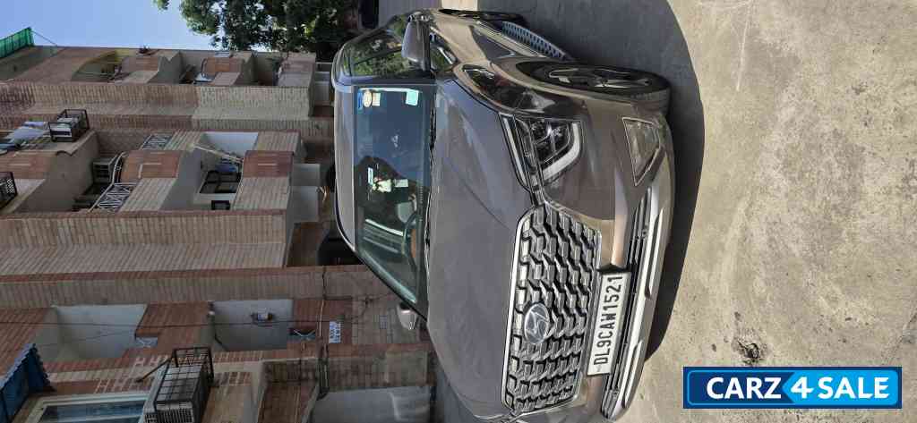 Hyundai Alcazar Signature 2.0,AT,six seater Hyundai Alcazar Signature 2.0,AT,six seater