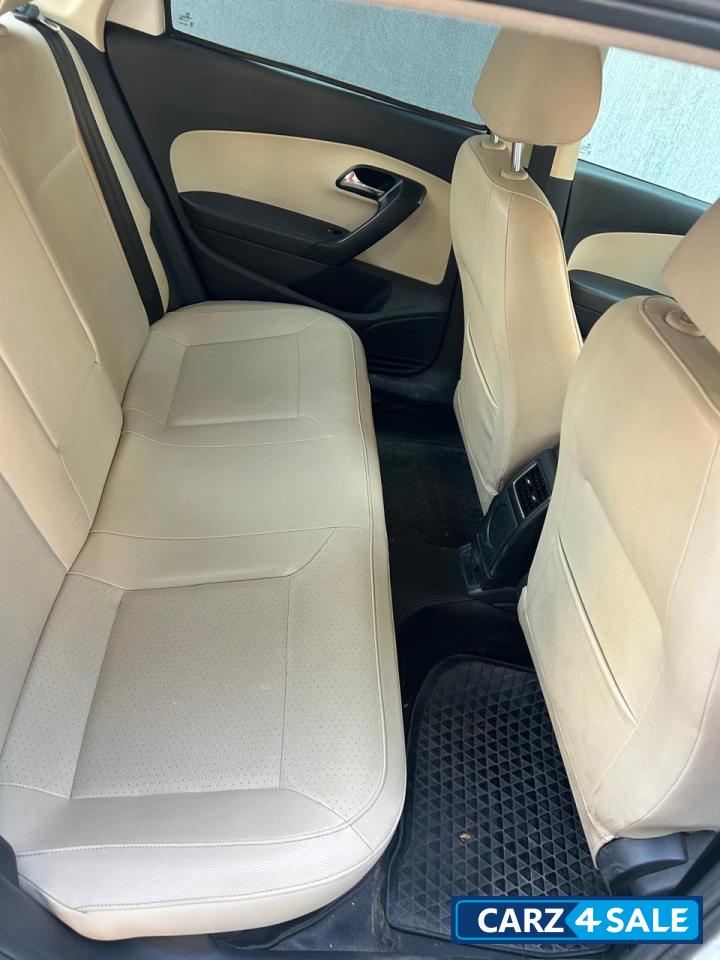 Candy White Skoda Rapid Petrol Candy White Skoda Rapid Petrol
