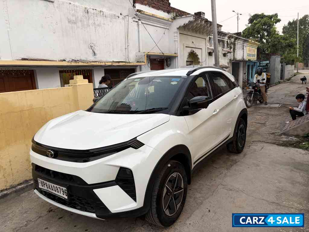 Tata Nexon Creative plus 1.2 petrol MT Tata Nexon Creative plus 1.2 petrol MT