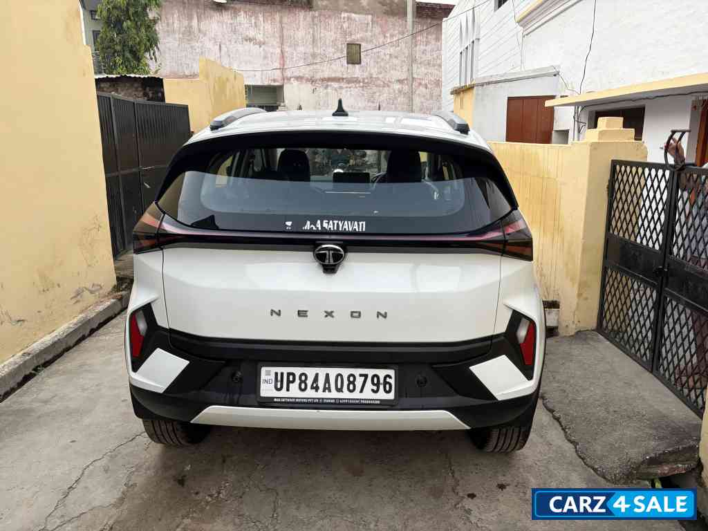 Tata Nexon Creative plus 1.2 petrol MT Tata Nexon Creative plus 1.2 petrol MT