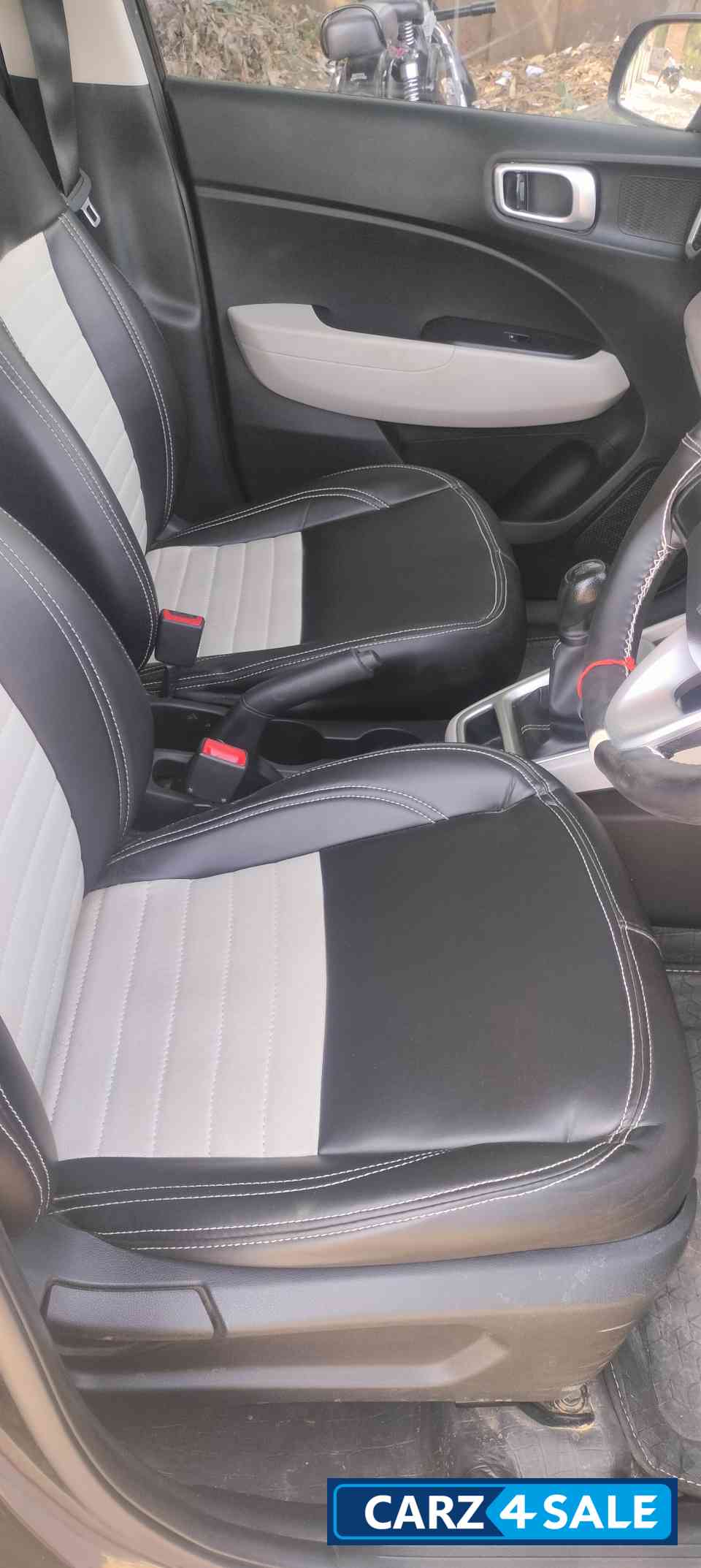 Black Hyundai Venue E Plus Kappa Black Hyundai Venue E Plus Kappa