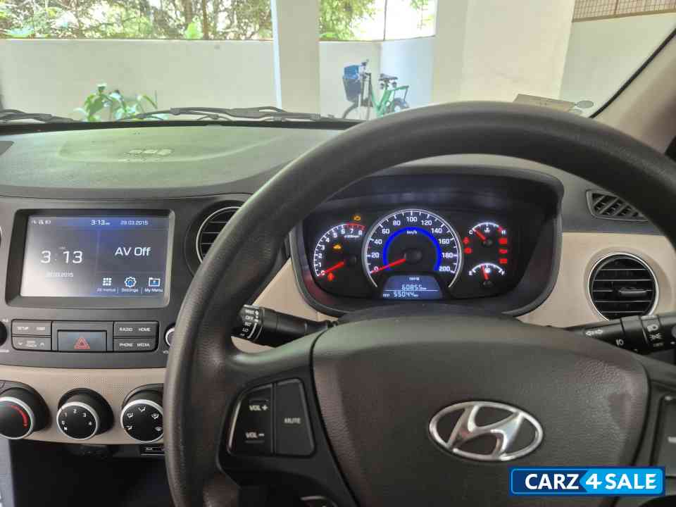 Hyundai i10 Sportz Hyundai i10 Sportz