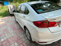 White Honda City V MT