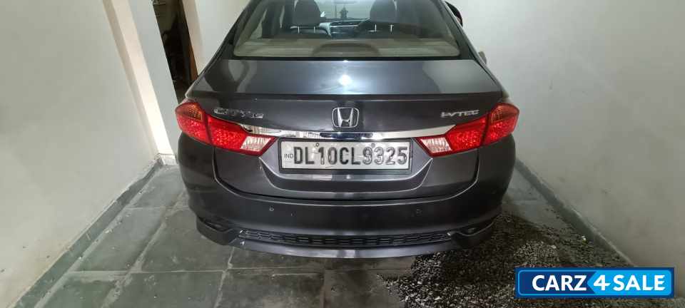 Modern Steel Metallic Honda City 1.5 V MT