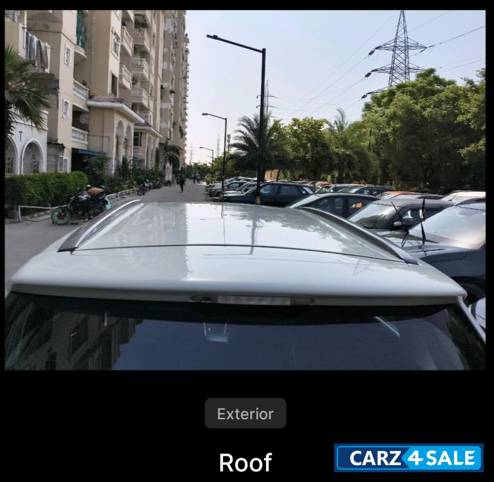 Pearl Arctic White Maruti Suzuki Vitara Brezza ZXI Plus Pearl Arctic White Maruti Suzuki Vitara Brezza ZXI Plus