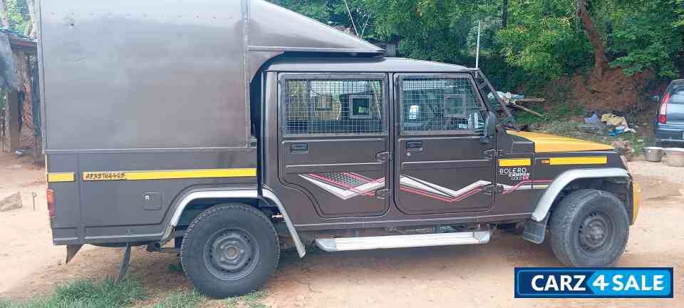 Mahindra Bolero Camper gold vx