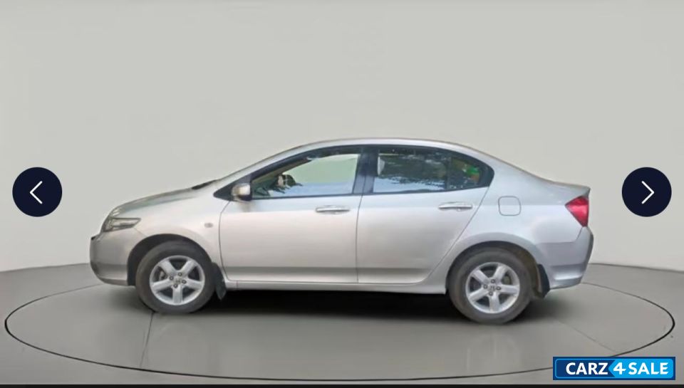 Silver Honda City 1.5 I v tech S AT Silver Honda City 1.5 I v tech S AT