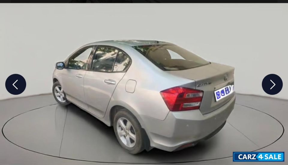 Silver Honda City 1.5 I v tech S AT Silver Honda City 1.5 I v tech S AT