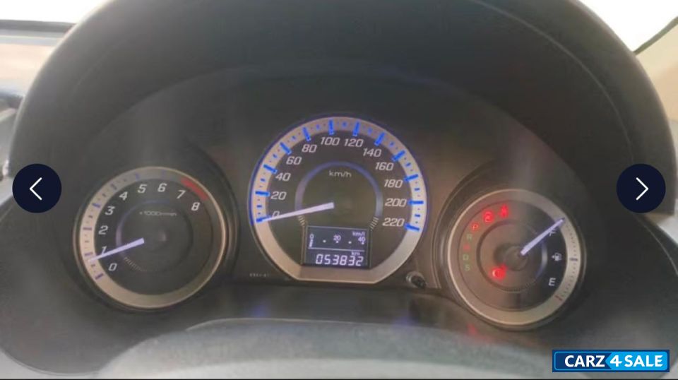 Silver Honda City 1.5 I v tech S AT Silver Honda City 1.5 I v tech S AT