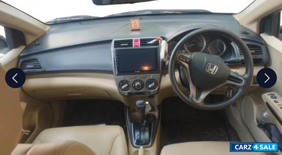 Silver Honda City 1.5 I v tech S AT Silver Honda City 1.5 I v tech S AT