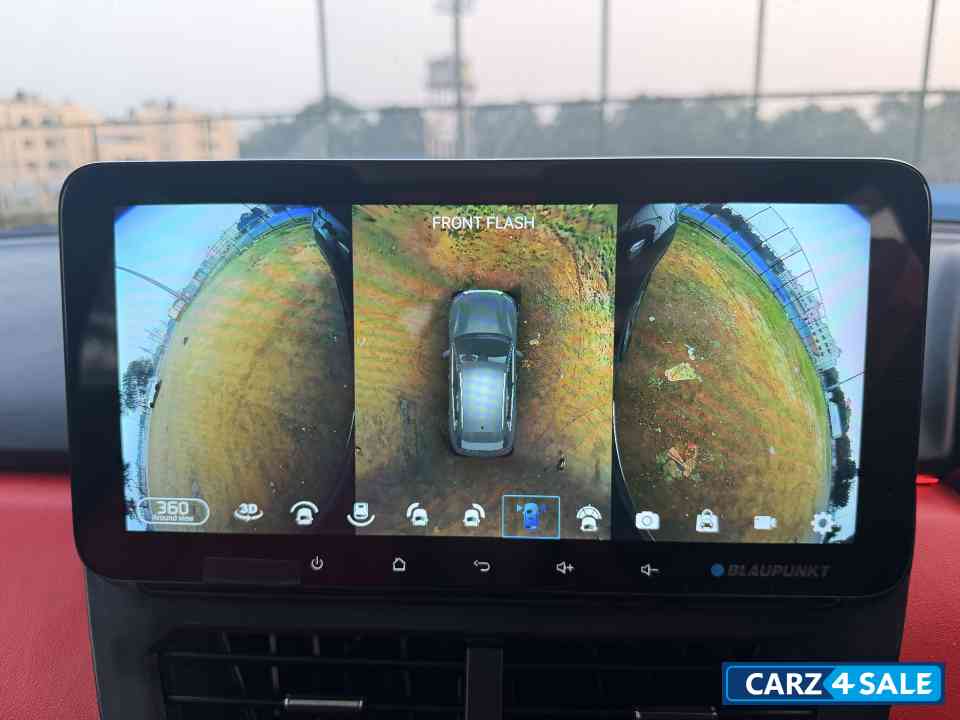 Black Tata Safari XZA PLUS DARK EDETION Black Tata Safari XZA PLUS DARK EDETION