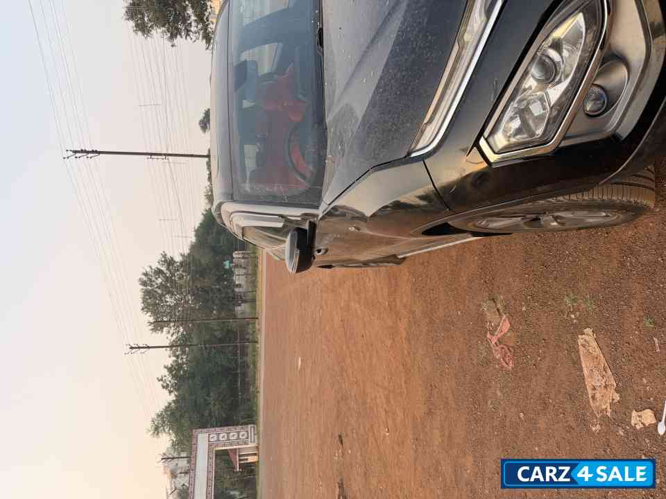 Black Tata Safari XZA PLUS DARK EDETION Black Tata Safari XZA PLUS DARK EDETION