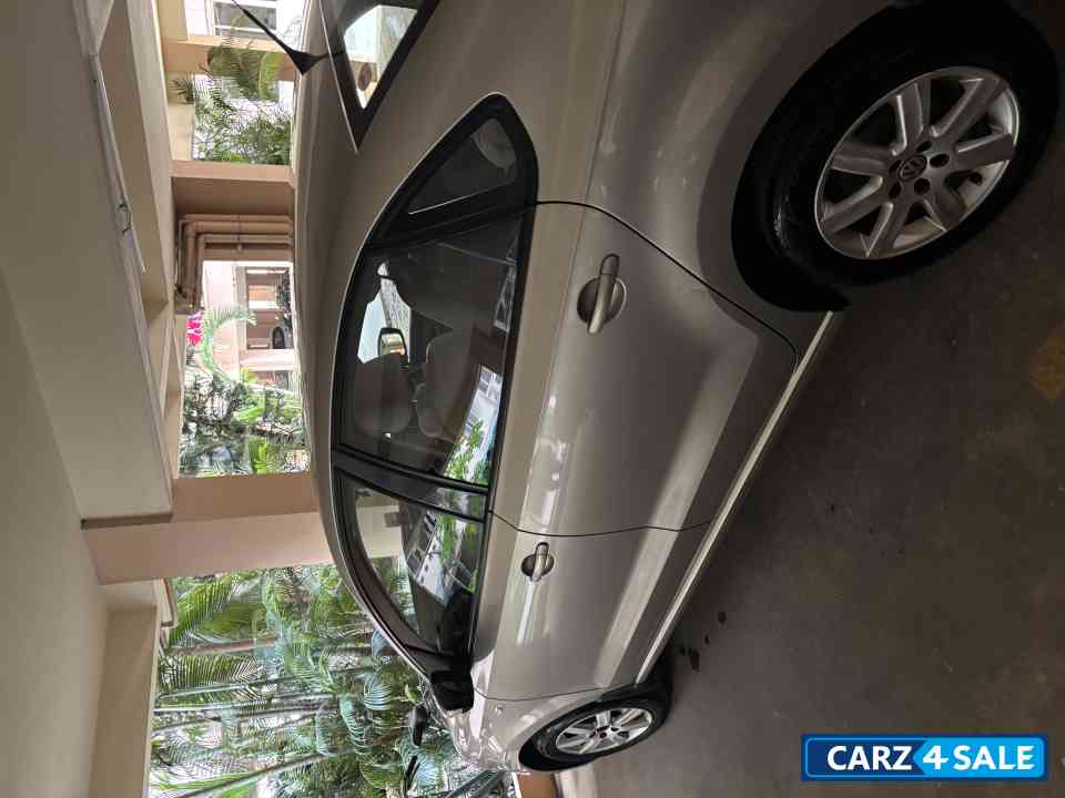 Terra Beige Volkswagen Vento Highline Terra Beige Volkswagen Vento Highline