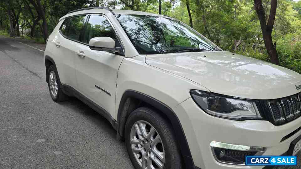Pearl White Jeep Compass Limited 2.0Diesel Pearl White Jeep Compass Limited 2.0Diesel