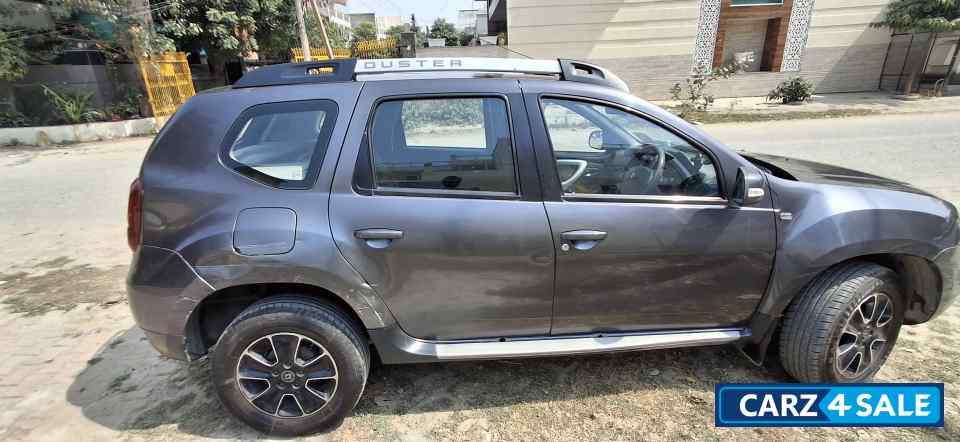 Grey Renault Duster RxZ Grey Renault Duster RxZ