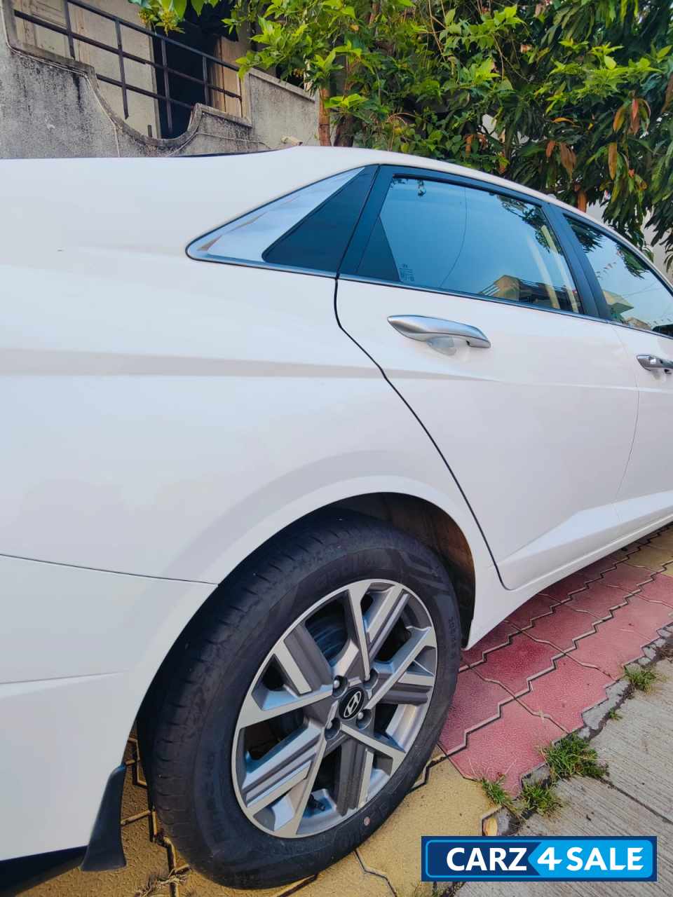 White Hyundai Verna 2023 New Model White Hyundai Verna 2023 New Model