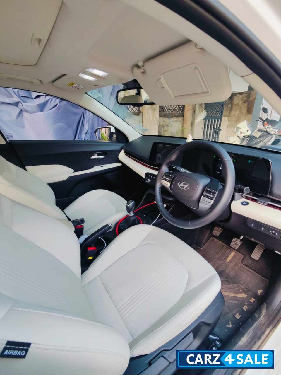 White Hyundai Verna 2023 New Model White Hyundai Verna 2023 New Model