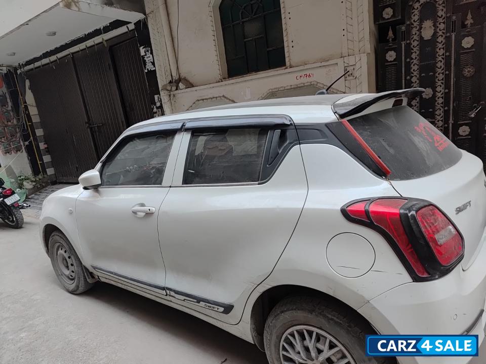Artic White Maruti Suzuki Swift lxi Artic White Maruti Suzuki Swift lxi