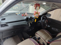 Artic White Maruti Suzuki Swift lxi