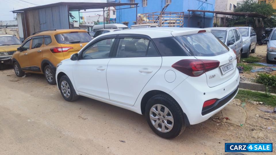 Hyundai i20 Sports VTVT Hyundai i20 Sports VTVT