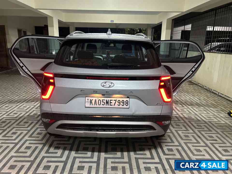Silver Hyundai Creta SXO diesel manual
