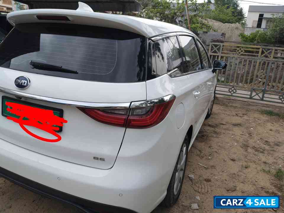 BYD e6 GL BYD e6 GL