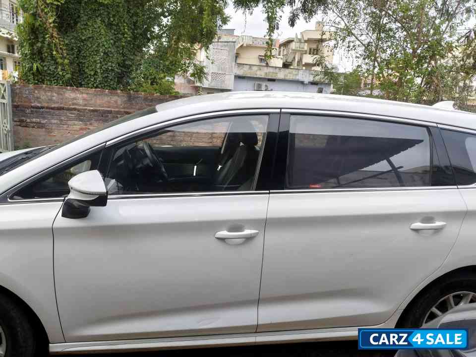 BYD e6 GL BYD e6 GL