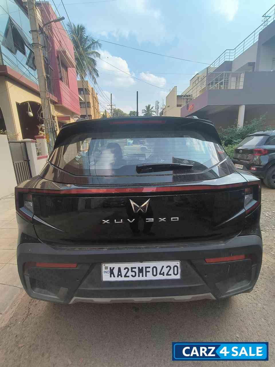 Mahindra XUV 3XO AX5 Mahindra XUV 3XO AX5