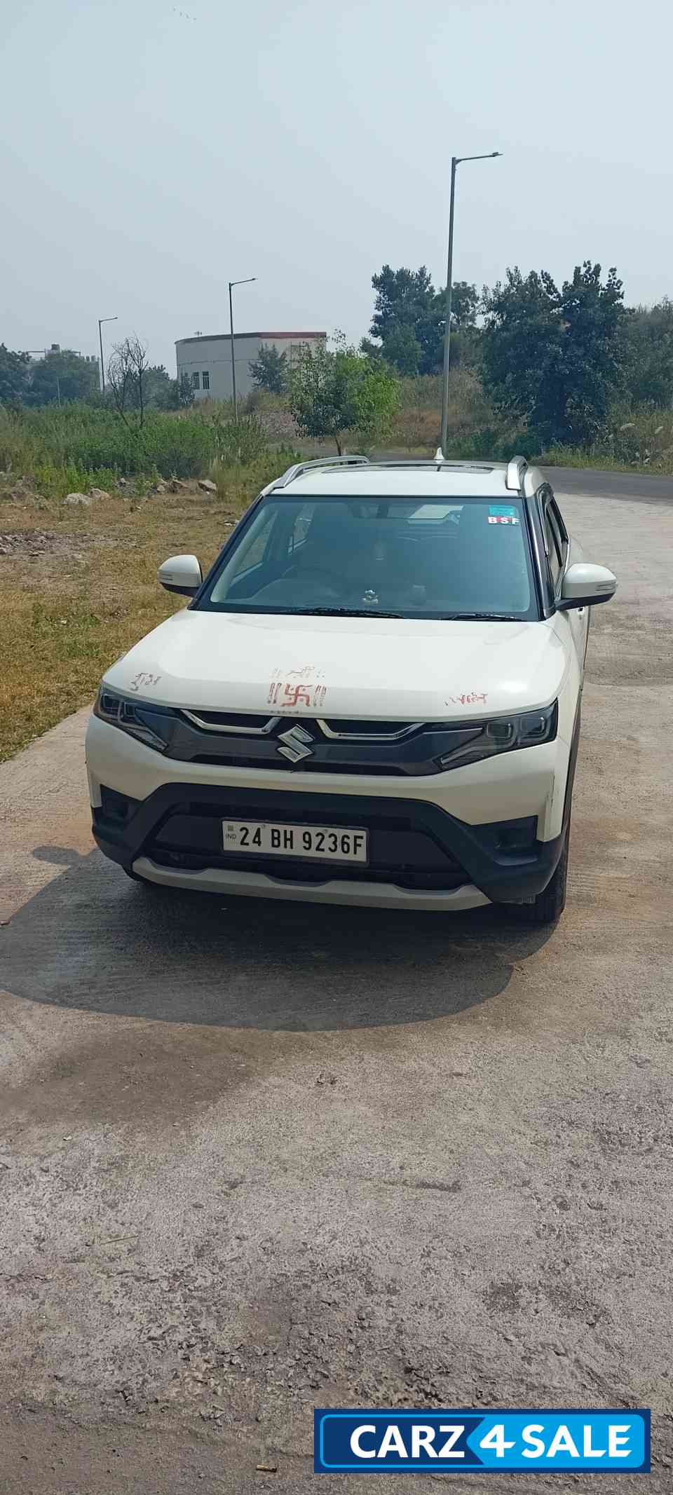 White Maruti Suzuki Brezza ZXI smart hybrid White Maruti Suzuki Brezza ZXI smart hybrid