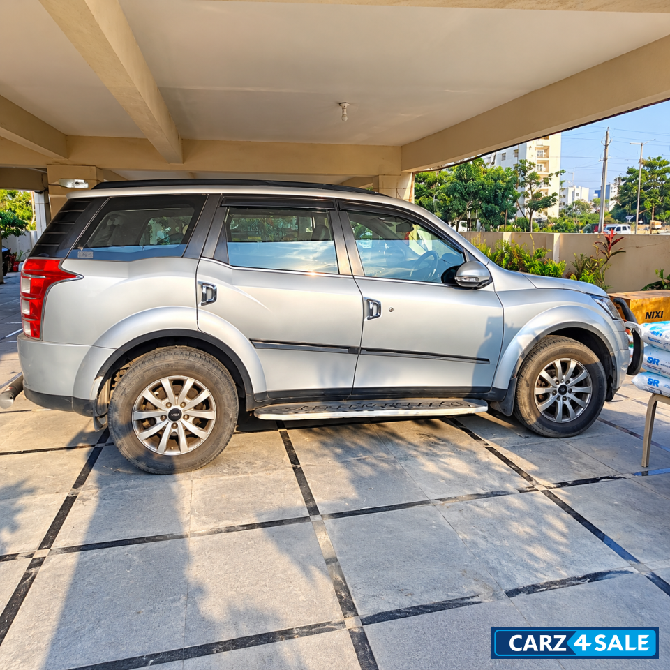 Mahindra XUV 500 W10 Mahindra XUV 500 W10