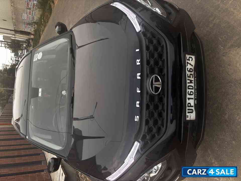 Tata Safari XT+ Dark edition Tata Safari XT+ Dark edition